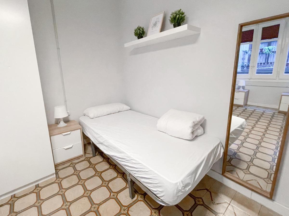 Az The Old Town Hostel - Coliving Zaragoza Exterior photo