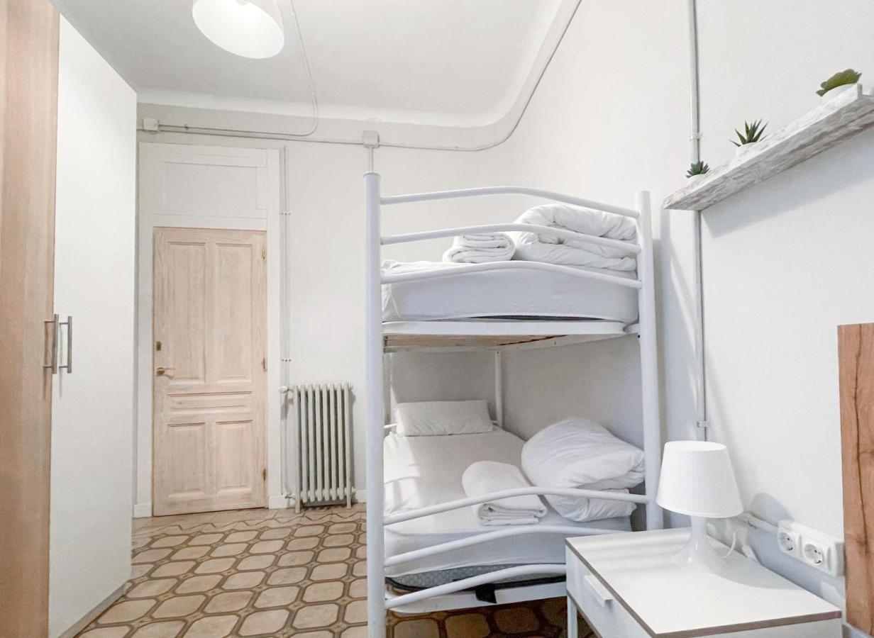 Az The Old Town Hostel - Coliving Zaragoza Exterior photo